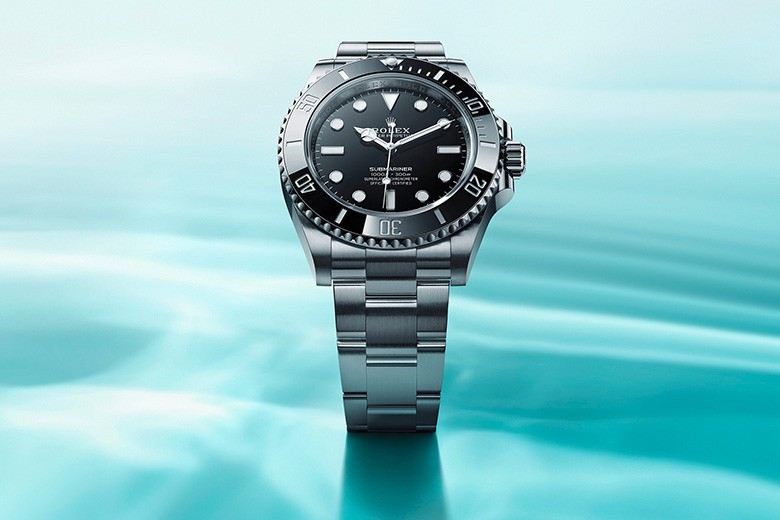 Submariner v7-rolex-submariner-cover-m124060-0001-0002_2210jva_001-portrait